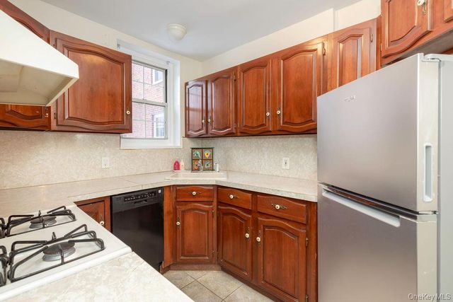 1340 Midland Avenue 1A, Bronxville, NY 10708