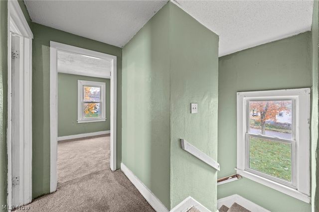 884 Lovers Lane, Akron, OH 44306