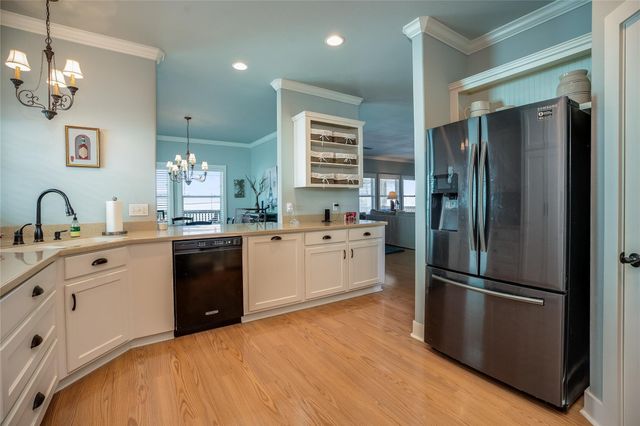 711 Todville Road, Seabrook, TX 77586
