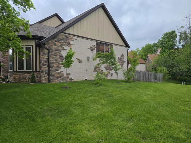 2343 W Dearborn Street, Springfield, MO 65807