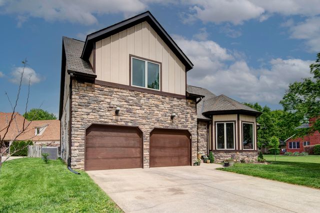 2343 W Dearborn Street, Springfield, MO 65807