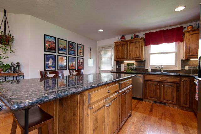 2343 W Dearborn Street, Springfield, MO 65807