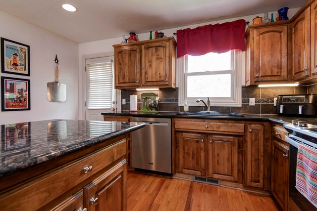 2343 W Dearborn Street, Springfield, MO 65807
