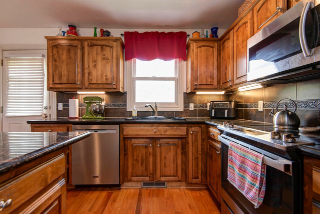 2343 W Dearborn Street, Springfield, MO 65807