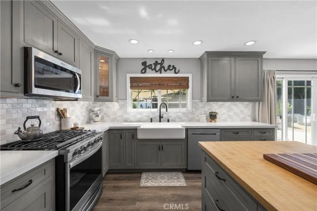 449 Ben Court, Newbury Park, CA 91320