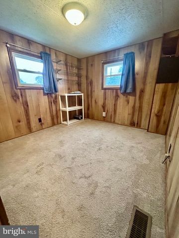 107 E CHURCH ST, Freeburg, PA 17827