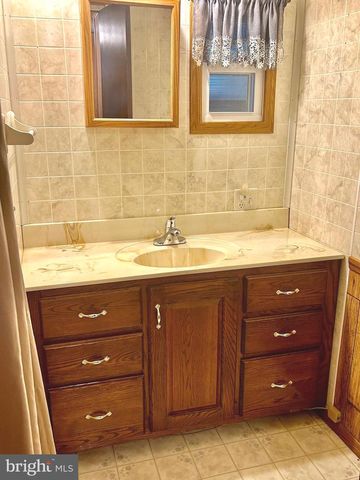 107 E CHURCH ST, Freeburg, PA 17827