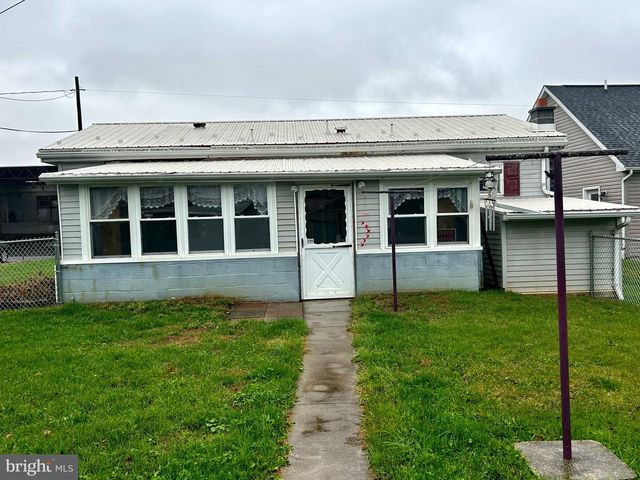 107 E CHURCH ST, Freeburg, PA 17827