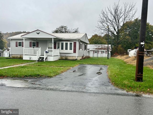 107 E CHURCH ST, Freeburg, PA 17827