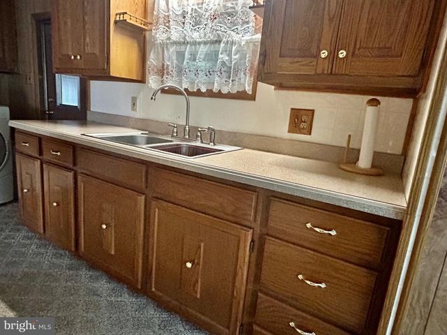 107 E CHURCH ST, Freeburg, PA 17827