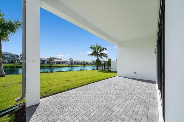 20342 Juniper Bay Avenue, Boca Raton, FL 33434