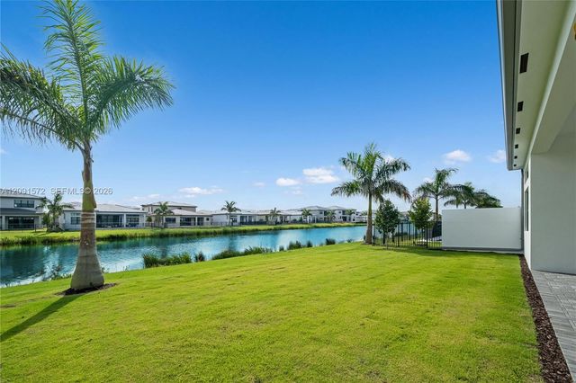 20342 Juniper Bay Avenue, Boca Raton, FL 33434