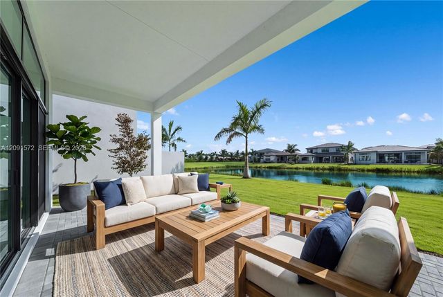 20342 Juniper Bay Avenue, Boca Raton, FL 33434