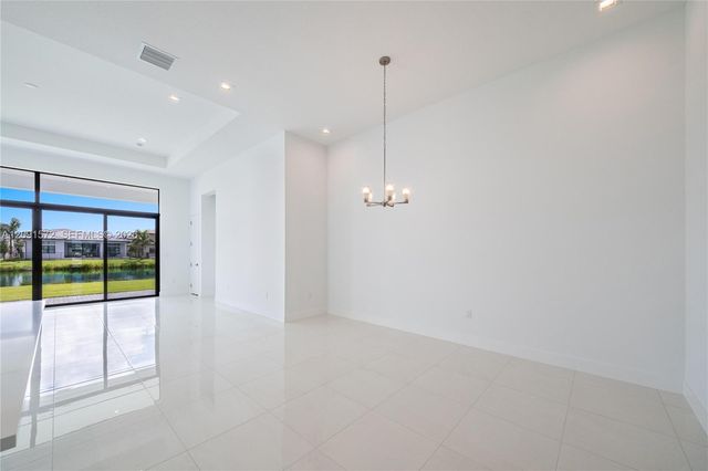 20342 Juniper Bay Avenue, Boca Raton, FL 33434