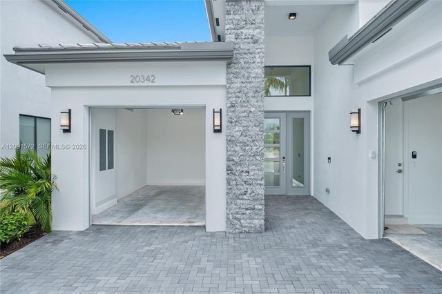 20342 Juniper Bay Avenue, Boca Raton, FL 33434