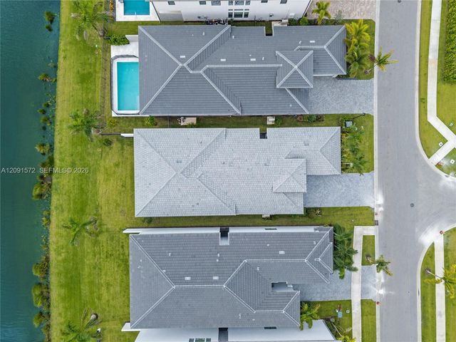20342 Juniper Bay Avenue, Boca Raton, FL 33434