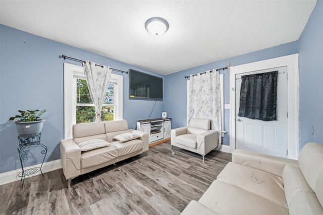 1625 22nd Street, Des Moines, IA 50310