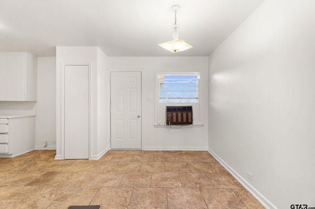 15320 S H 135, Arp, TX 75750