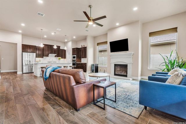 1182 YAUPON LOOP, New Braunfels, TX 78132