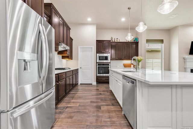 1182 YAUPON LOOP, New Braunfels, TX 78132