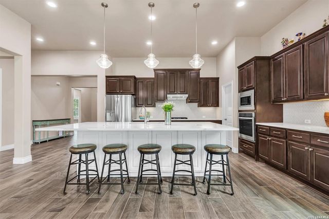 1182 YAUPON LOOP, New Braunfels, TX 78132
