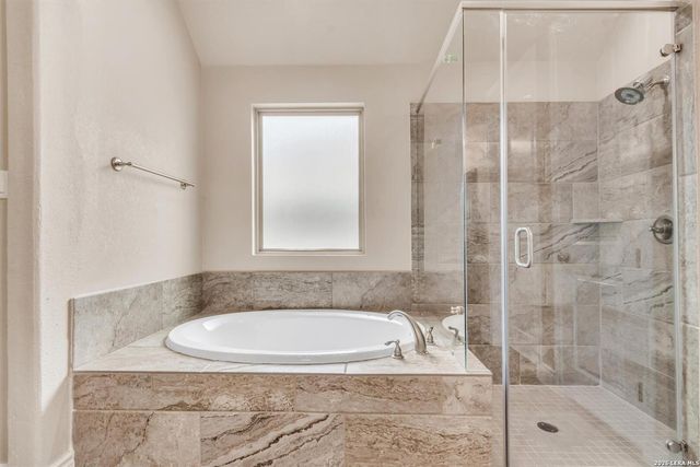 1182 YAUPON LOOP, New Braunfels, TX 78132