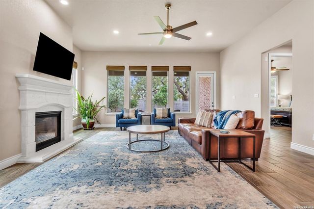 1182 YAUPON LOOP, New Braunfels, TX 78132