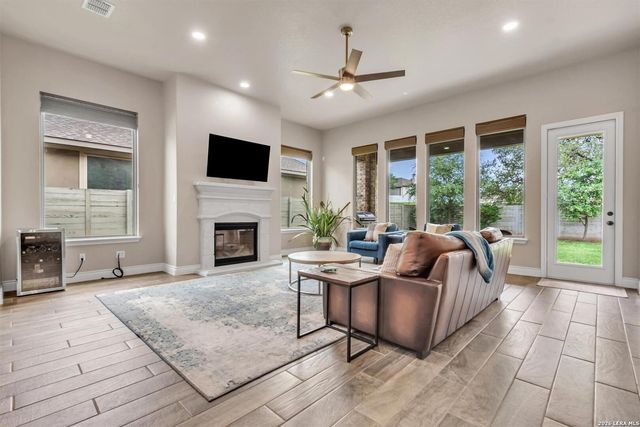 1182 YAUPON LOOP, New Braunfels, TX 78132