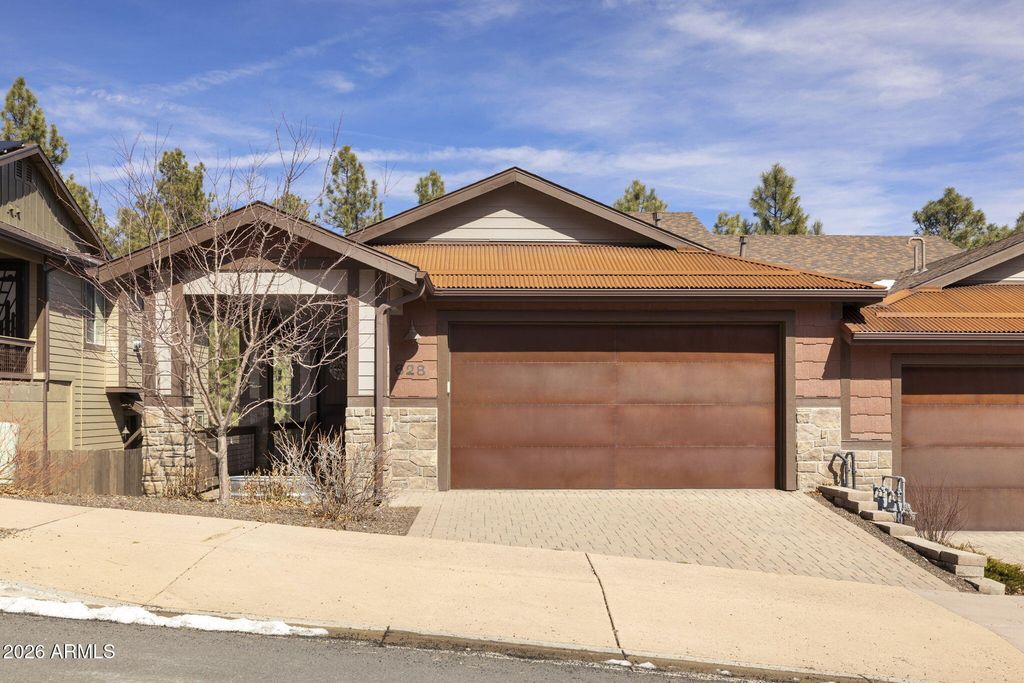 628 N Forest View Drive N, Flagstaff, AZ 86001