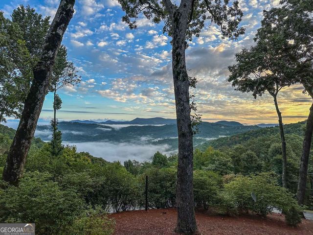 383 Bayberry Lane, Sky Valley, GA 30537