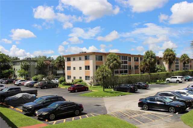 1080 Del Lago Cir 202, Sunrise, FL 33313