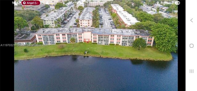 1080 Del Lago Cir 202, Sunrise, FL 33313