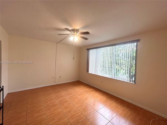 1080 Del Lago Cir 202, Sunrise, FL 33313