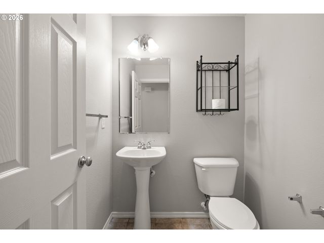 16768 Nw DESERT CANYON Dr, Beaverton, OR 97006