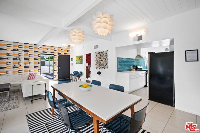 668 N Farrell Drive, Palm Springs, CA 92262