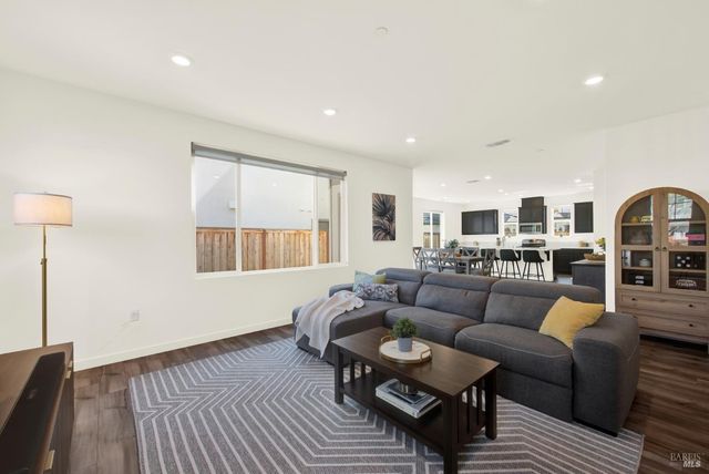 2432 Artisan Way, Fairfield, CA 94533