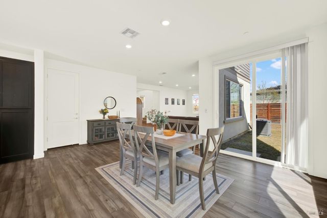 2432 Artisan Way, Fairfield, CA 94533