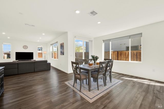 2432 Artisan Way, Fairfield, CA 94533