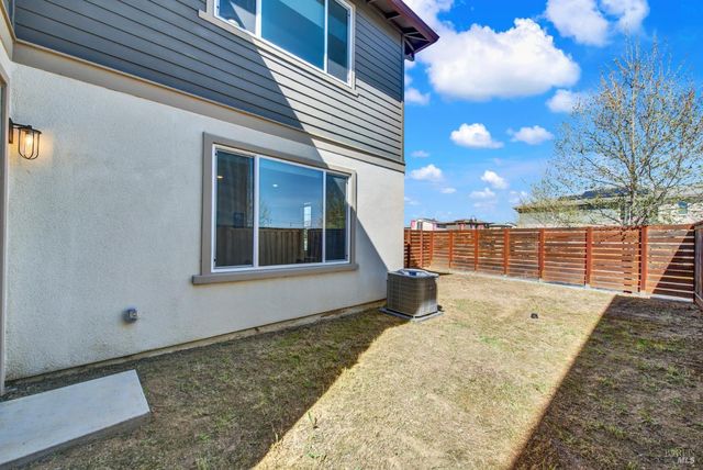 2432 Artisan Way, Fairfield, CA 94533