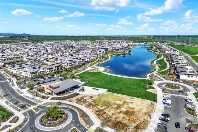 2432 Artisan Way, Fairfield, CA 94533