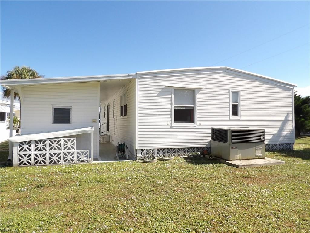 301 Twig CT N, NORTH FORT MYERS, FL 33917 — photo 3