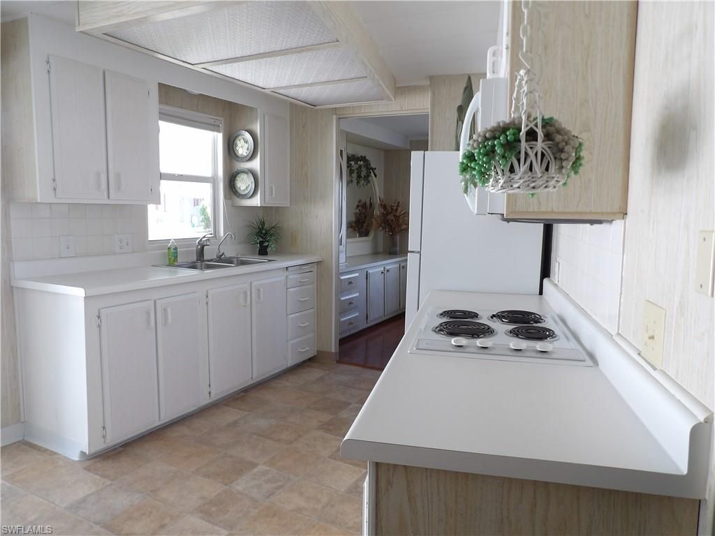 301 Twig CT N, NORTH FORT MYERS, FL 33917 — photo 4