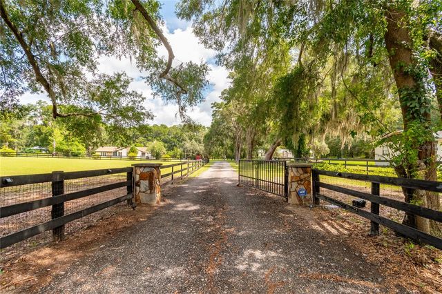 2735 NE 127TH PLACE, Anthony, FL 32617