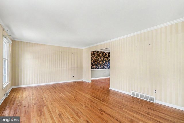 1411 MALCOLM DR, Dresher, PA 19025