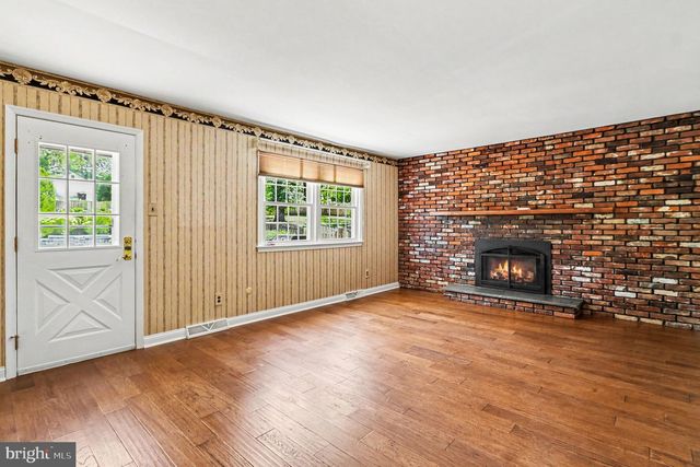 1411 MALCOLM DR, Dresher, PA 19025