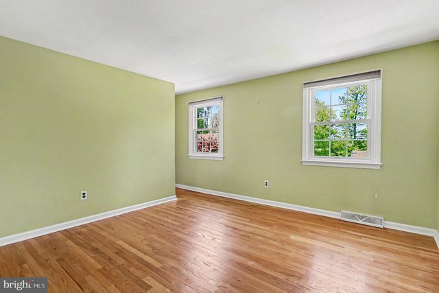 1411 MALCOLM DR, Dresher, PA 19025