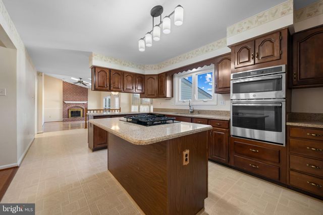 1110 FRANCIS AVE, Baltimore, MD 21227