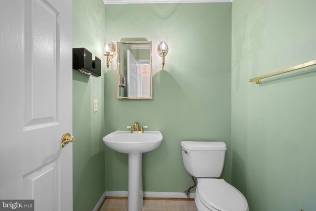 1110 FRANCIS AVE, Baltimore, MD 21227