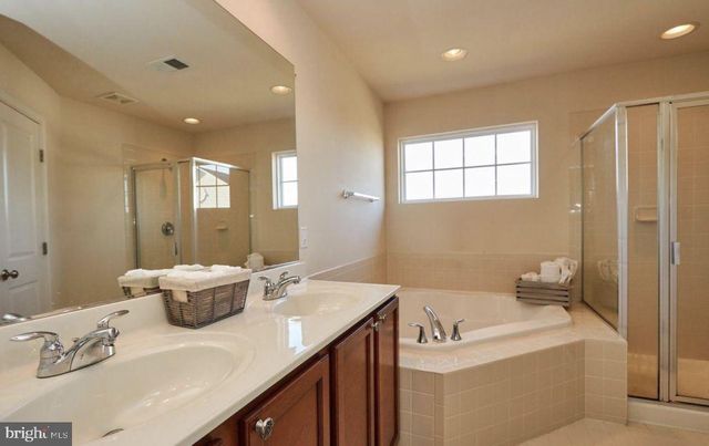 11942 BENTON LAKE RD, Bristow, VA 20136