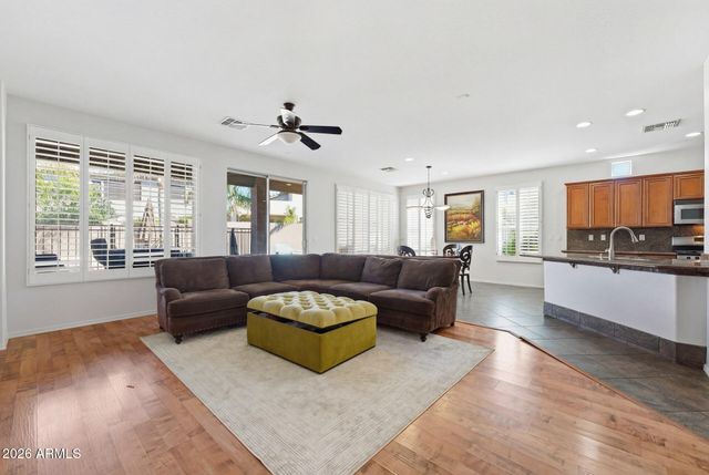 3010 W Leisure Lane, Phoenix, AZ 85086